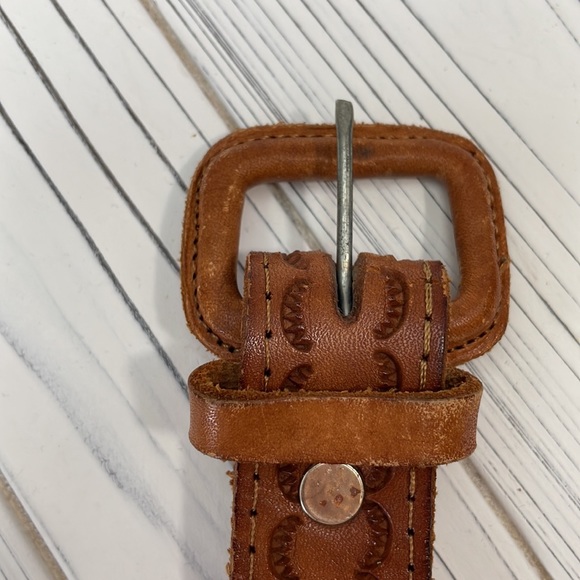 VINTAGE ETHNIC Leather belt , Size 30 - Picture 2 of 8